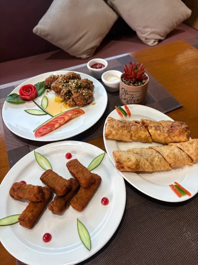 Starter Spread — Fried chicken, rolls and breaded bites